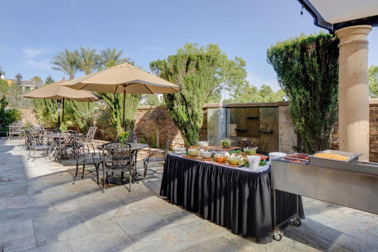Ayres Hotel & Spa Moreno Valley/Riverside Buitenkant foto