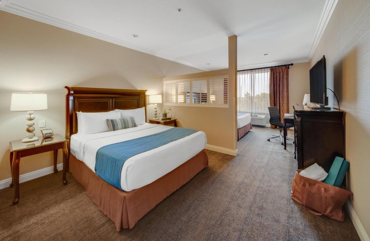 Ayres Hotel & Spa Moreno Valley/Riverside Buitenkant foto